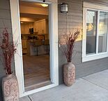 Cozy walkout Basement suite , Neat & tidy with 2 parking spots & beach access