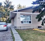 Beautiful 3 Bedroom (Main floor)