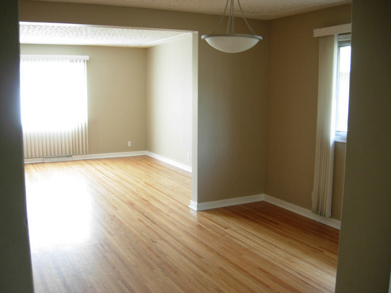 Calgary 2 bedrooms Main Floor for rent. Property photo: 77309-1