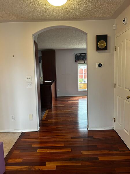 PRIVATE ROOMS AVAILABLE IN A SINGLE HOME- Pls read full.
