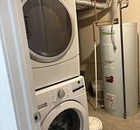 2 BEDROOM,1 BATHROOM, LIVING ROOM, KITCKEN, LAUNDRY,
