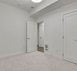 Modern 1-Bed Legal Suite in Walgrove SE – Private Entrance & In-Suite Laundry