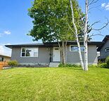 NEWLY RENOVATED, QUIET BUNGALOW, WITH HUGE GARAGE, RV PAD & NO REAR NEIGHBOURS!