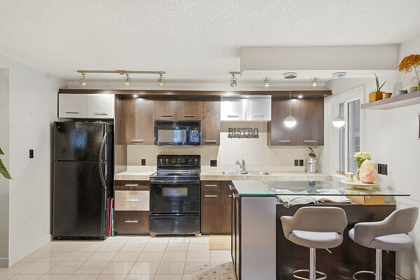 Furnished One-Bedroom Condo in Mission | Pets negotiable