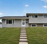 HUNTINGTON HILLS MAINFLOOR 3 BEDROOM 1 BATHROOM — Huntington Hills, Calgary