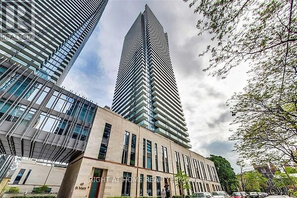 Apartment in Toronto (Bay Street Corridor)