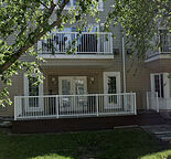 Bedroom in Tuxedo Park condo to share with professional and her pup
