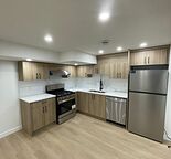Brand NEW 2 BEDROOM SUITE (CLOSE TO SCHOOLS & BUS) - NEW KITCHEN APPLIANCES