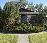 Family-Friendly 3-Bedroom Bungalow on Cul-de-Sac Near Fish Creek & Lake