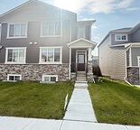 Beautiful 3 Bedroom Duplex Facing Green Space | Yorkville SW
