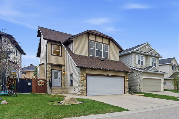 Fully furnished 4-Bed & 3.5-bath house in NW