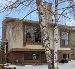 ** COACH HILL SW MAIN FLOOR of House 3 BDRM BACKING ONTO GREEN **