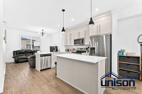 Modern 3-Bedroom Home with Double Garage in Cornerstone NE
