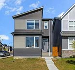 Beautiful and well maintained 5-bedroom 3-bathroom house. Fenced, double garage — Belmont, Calgary