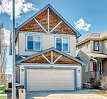Spacious 4-Bedroom Upper Floor in Evanston NW | 2.5 Baths + Huge Backyard