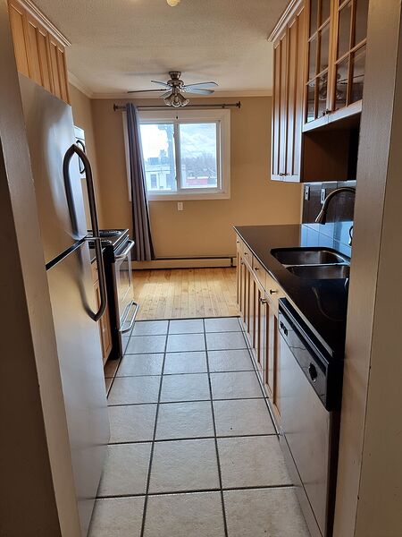 Convenient 2-Bedroom Apartment in Strathcona