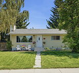 Beautifully Updated Wildwood Bungalow – Inner-City Calgary — Wildwood, Calgary