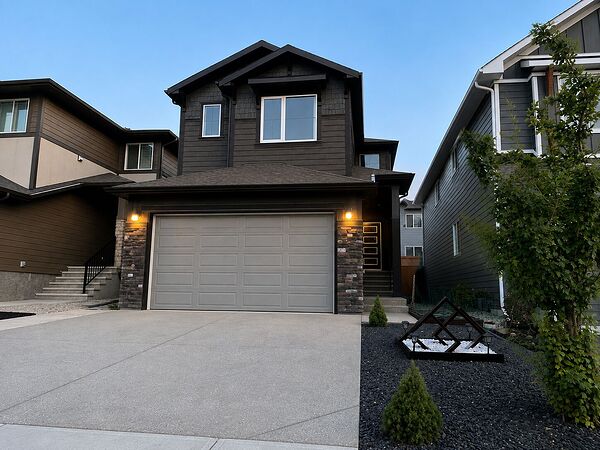 Beautiful 4-Bedroom/4-Bath 2-Story House @Vermillion Hill/Alpine Park for Rent