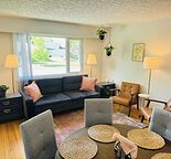 2 Bedroom Inner City Bungalow Duplex near Marda Loop