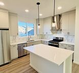 Beautiful Lanes Home 3Bed, 3Bath