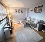 3-Bed Glenbrook Townhouse + Flex Room | Fenced Yard | Pet Friendly