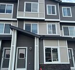 NEW Beautiful, Bright open concept townhouse.