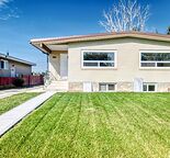 Beautifully Renovated 3 bed + 1 Bath and single garage in Mayland Heights