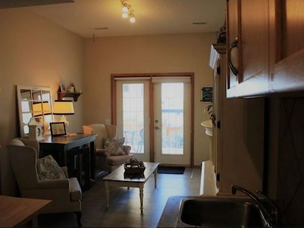 Cochrane 1 bedroom Basement for rent. Property photo: 78028-3