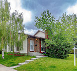 BEAUTIFUL + SPACIOUS 3 Bed, 2.5 Bath + Den! Ranchlands Home in a Great Location!