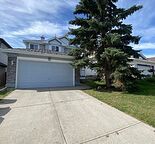 Beautiful 4-Bedroom Family Home in Somerset | Oversized Double Garage | Fenced Y