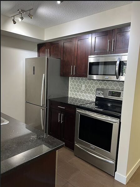 3 bedrooms and 2 full bedrooms Legacy Community