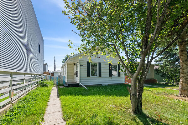 Move-In Ready 3 Bed / 2 Bath in Sought-After Allendale