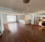 Cozy Main Floor with 3 Beds, 1.5 Bath, AC and garage — Radisson Heights, Calgary