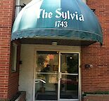 Lower Mount Royal One bedroom
