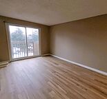 Newly renovated 2-Bedroom (entire upper & lower level) Fourplex for Rent