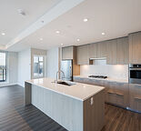 Luxurious 2 Bed Corner Unit — Downtown, Calgary