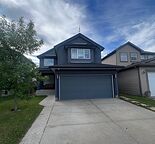 4 Bed 2.5 Bath Main Floor, Double Garage, Quartz Kitchen, Martindale