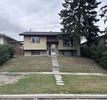 Cozy 4 bedroom Bi-levle house in Huntington Hill