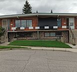 Two bedroom , own entrance, large window, new floor.