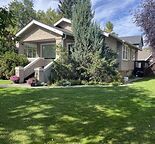 4 Bedroom Bungalow in Crescent Heights – Garage Included