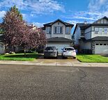 BEAUTIFUL HOME IN CRANSTON WITH A TOTAL OF 4 BEDROOMS WITH DEVELOPED BASEMENT