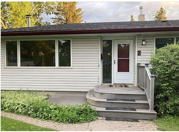3 Bedroom Main Level - Utilities @Fixed Rate $250! Cambrian Heights NW