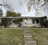 Renovated 4 Bed / 2 Bath Haysboro Bungalow with Large Yard