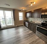 Cozy 2 bedroom in Calgary Northwest