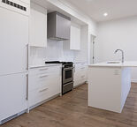 Bright 1-Bedroom + Large Den in the West District