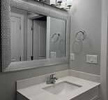 Bright & Modern 2-Bedroom Home – 1179 Cranbrook Gardens SE