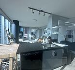 LEASE TAKEOVER: SUNNY DOWNTOWN CALGARY CONDO