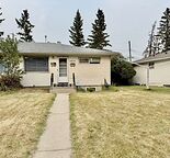 Cozy Quite Convenient 2-Bedroom House Main Floor