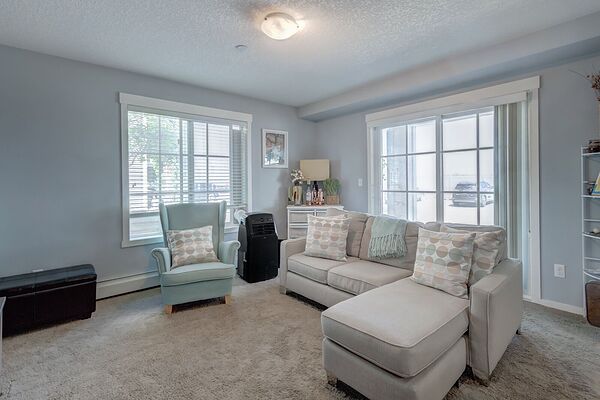 Beautiful Main-Floor 2 Bedroom, 2 Bathroom Condo — Available Immediately