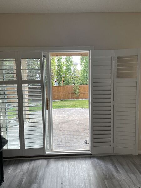 Legal Walkout Basement Suite for Rent (McKenzie Lake)